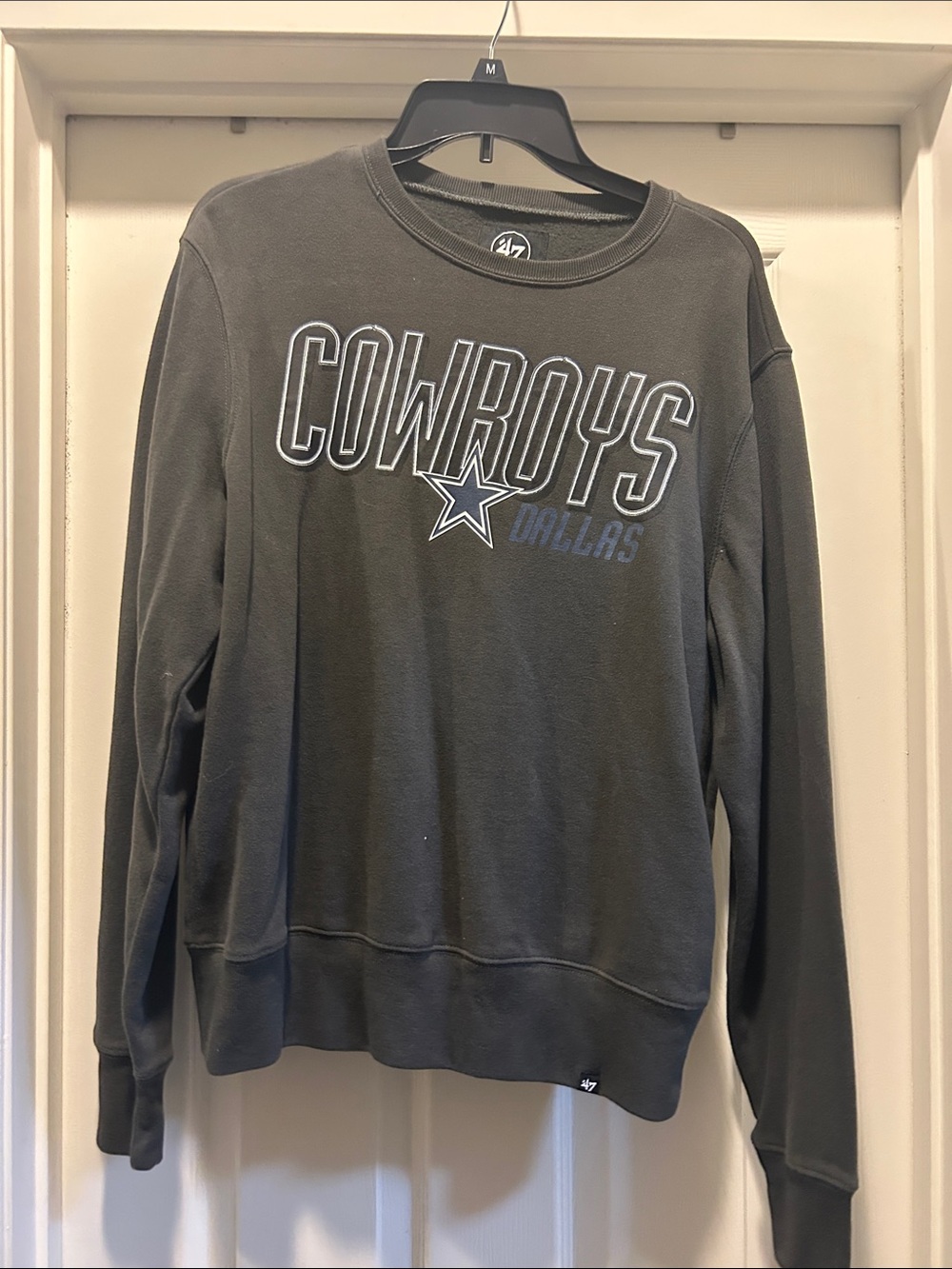 '47 Men's Dallas Cowboys Dark Gray Crewneck Sweatshirt